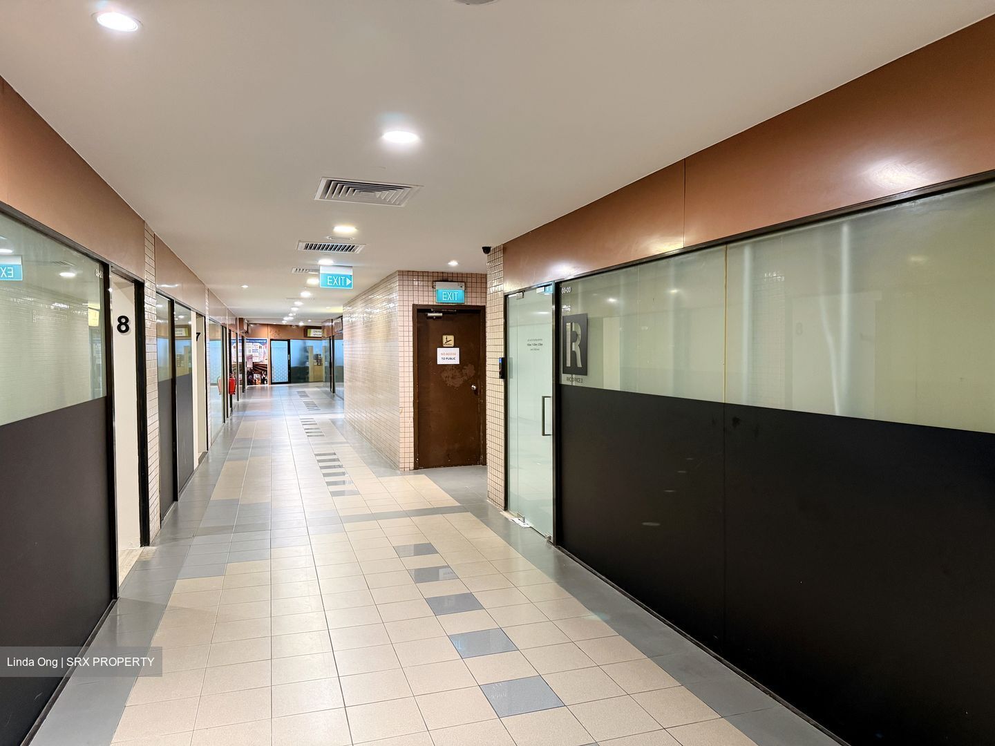 Furama City Centre Singapore (D1), Retail #592470991